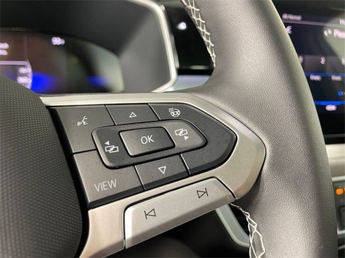 New 2025 Volkswagen Taos SE image 8