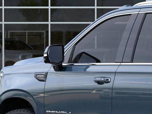 New 2026 GMC Yukon XL Denali Ultimate w/ LPO, Illumination Package AWD/4WD image 12