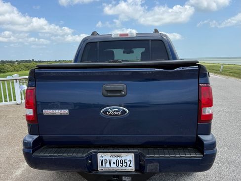 Used 2008 Ford Explorer Sport Trac Limited RWD image 6