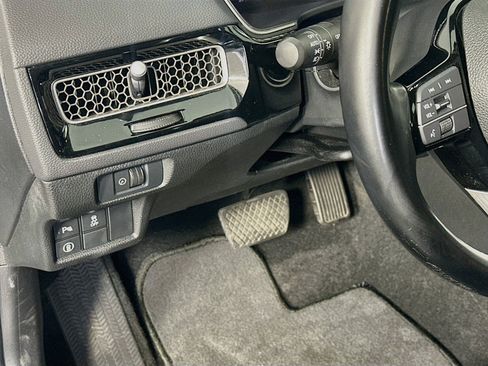 Used 2022 Honda Civic Touring image 17