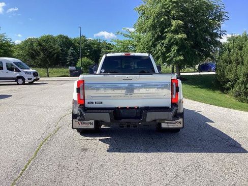 Certified 2025 Ford F350 Platinum w/ Platinum Plus Package AWD/4WD image 5