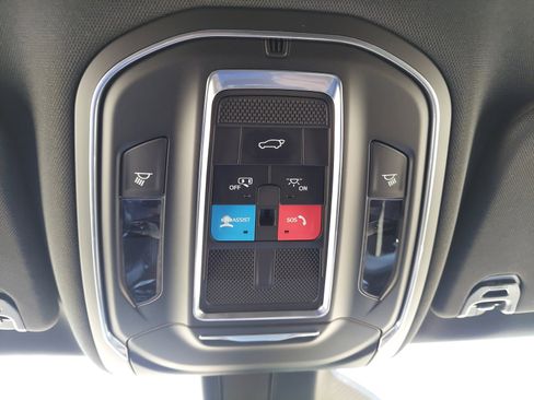 New 2026 Jeep Grand Wagoneer L Limited AWD/4WD image 34