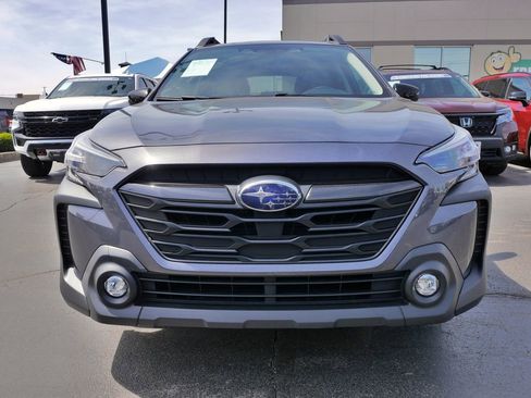 Used 2023 Subaru Outback Onyx Edition AWD/4WD image 3