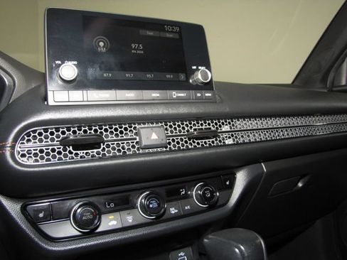 Certified 2024 Honda HR-V Sport image 7