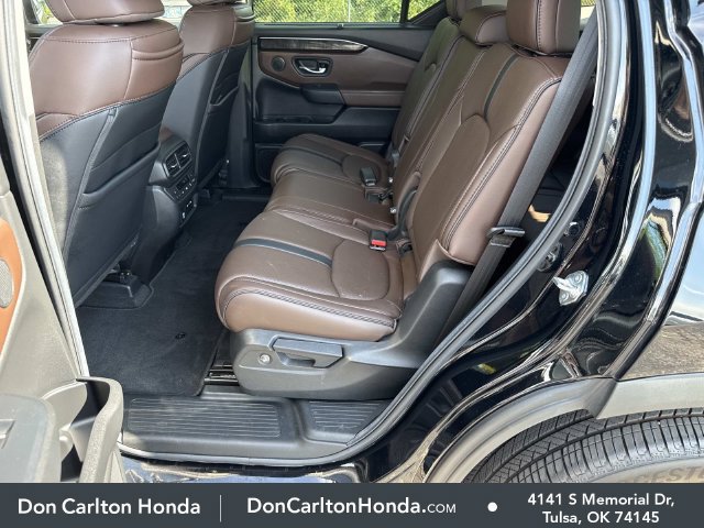 Used 2025 Honda Pilot Elite image 16