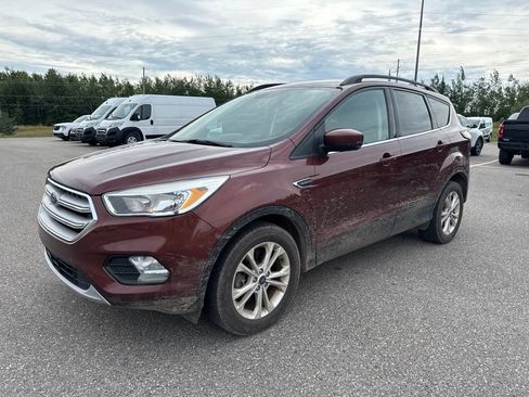 Used 2018 Ford Escape SE AWD/4WD image 2