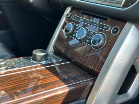 Used 2015 Land Rover Range Rover image 11