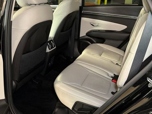 Used 2022 Hyundai Tucson Limited w/ Cargo Package image 16