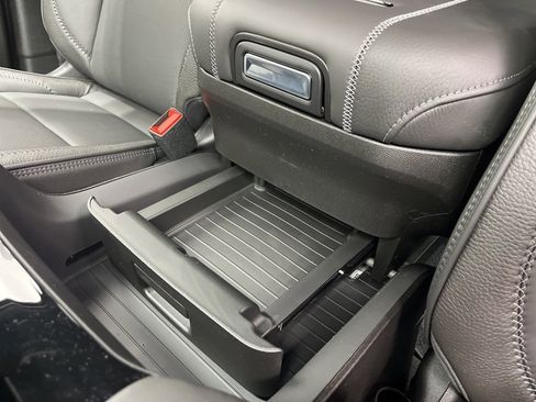 New 2026 GMC Yukon Denali w/ Sun & Power Step Package image 21