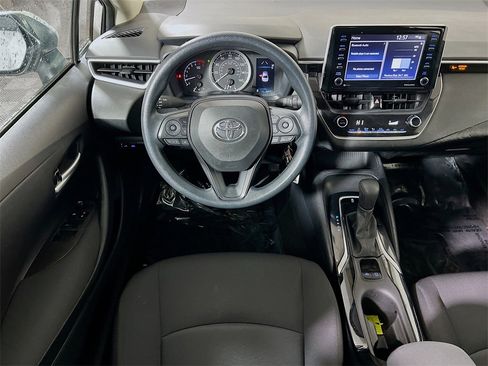 Certified 2021 Toyota Corolla LE image 20
