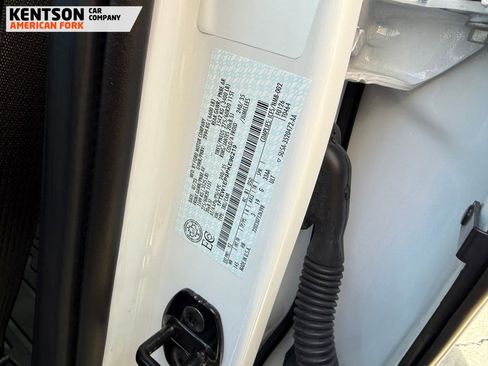 Used 2023 Ford F150 Lariat w/ Equipment Group 502A High image 44