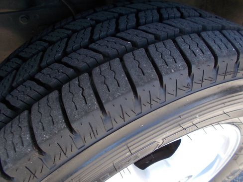 Used 2017 Ford Transit 250 130 Low Roof image 11