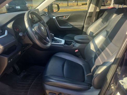 Certified 2020 Toyota RAV4 XLE Premium image 14