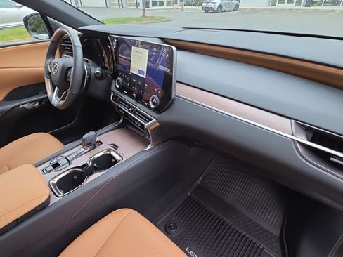 Certified 2024 Lexus RX 350h Premium w/ Convenience Package image 20