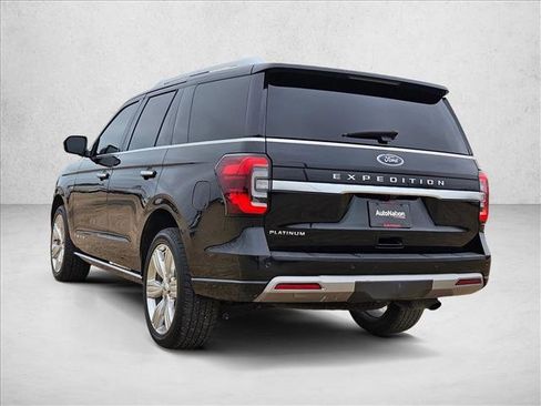 Used 2022 Ford Expedition Platinum image 7