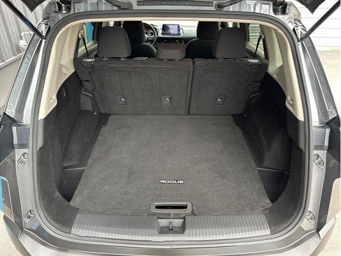 Used 2023 Nissan Rogue S image 23