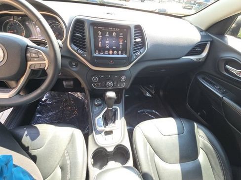 Used 2015 Jeep Cherokee Limited AWD/4WD image 20