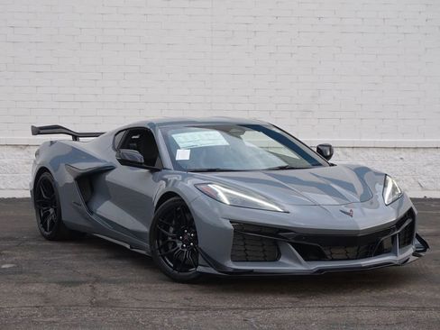 New 2025 Chevrolet Corvette Z06 w/ Z07 Performance Package image 2