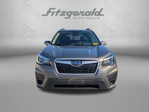 Used 2020 Subaru Forester Premium image 2