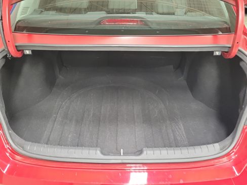 Used 2025 Hyundai Elantra SEL FWD image 8