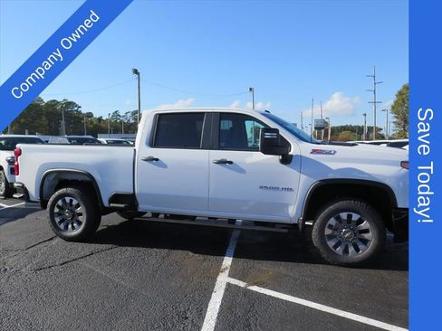 New 2026 Chevrolet Silverado 2500 Custom w/ Custom Value Package AWD/4WD image 2