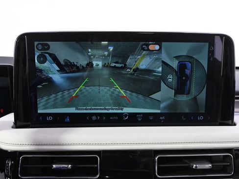 New 2026 Lincoln Aviator AWD image 29
