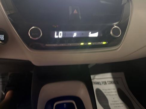 Used 2025 Toyota Corolla LE w/ Convenience Package FWD image 23