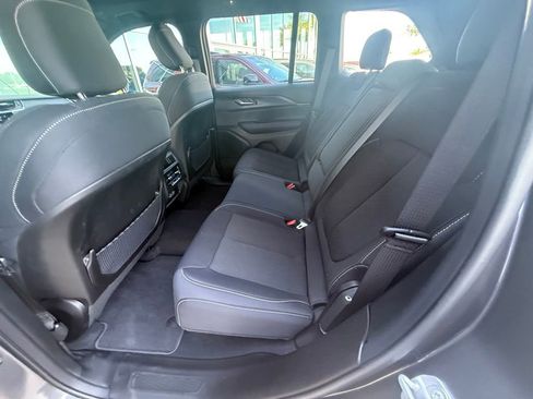 Certified 2025 Jeep Grand Cherokee Laredo X image 26