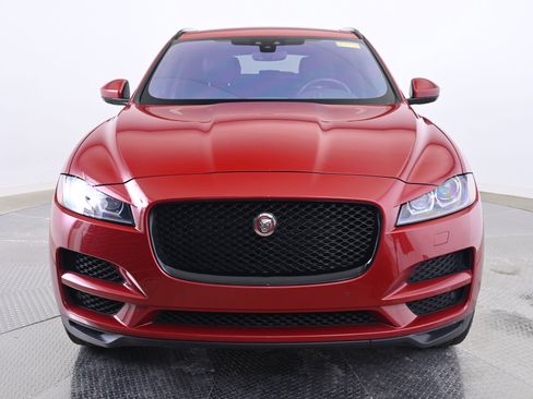 Used 2020 Jaguar F-PACE Prestige image 10