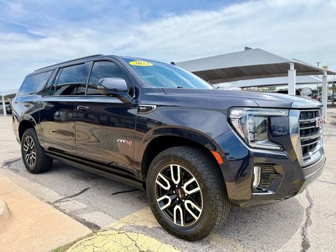 Used 2023 GMC Yukon XL AT4 w/ LPO, Floor Liner Package AWD/4WD image 3