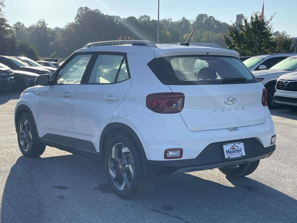 Certified 2026 Hyundai Venue SEL FWD image 28