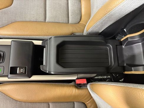 Used 2017 BMW i3 image 40