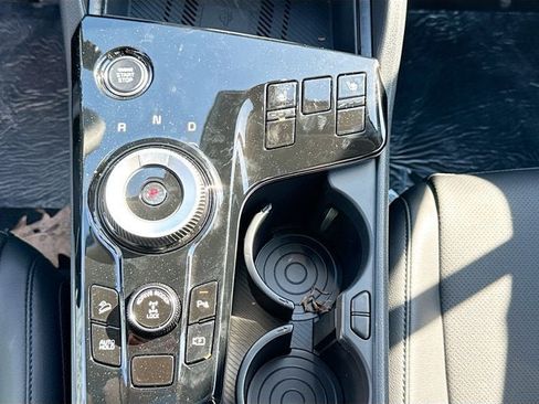 Certified 2025 Kia Sportage EX w/ EX Premium Package AWD/4WD image 20