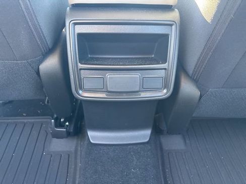 Used 2021 Subaru Forester image 19