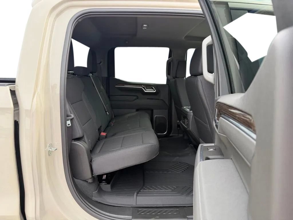 New 2026 Chevrolet Silverado 1500 RST w/ Z71 Off-Road Package AWD/4WD image 32