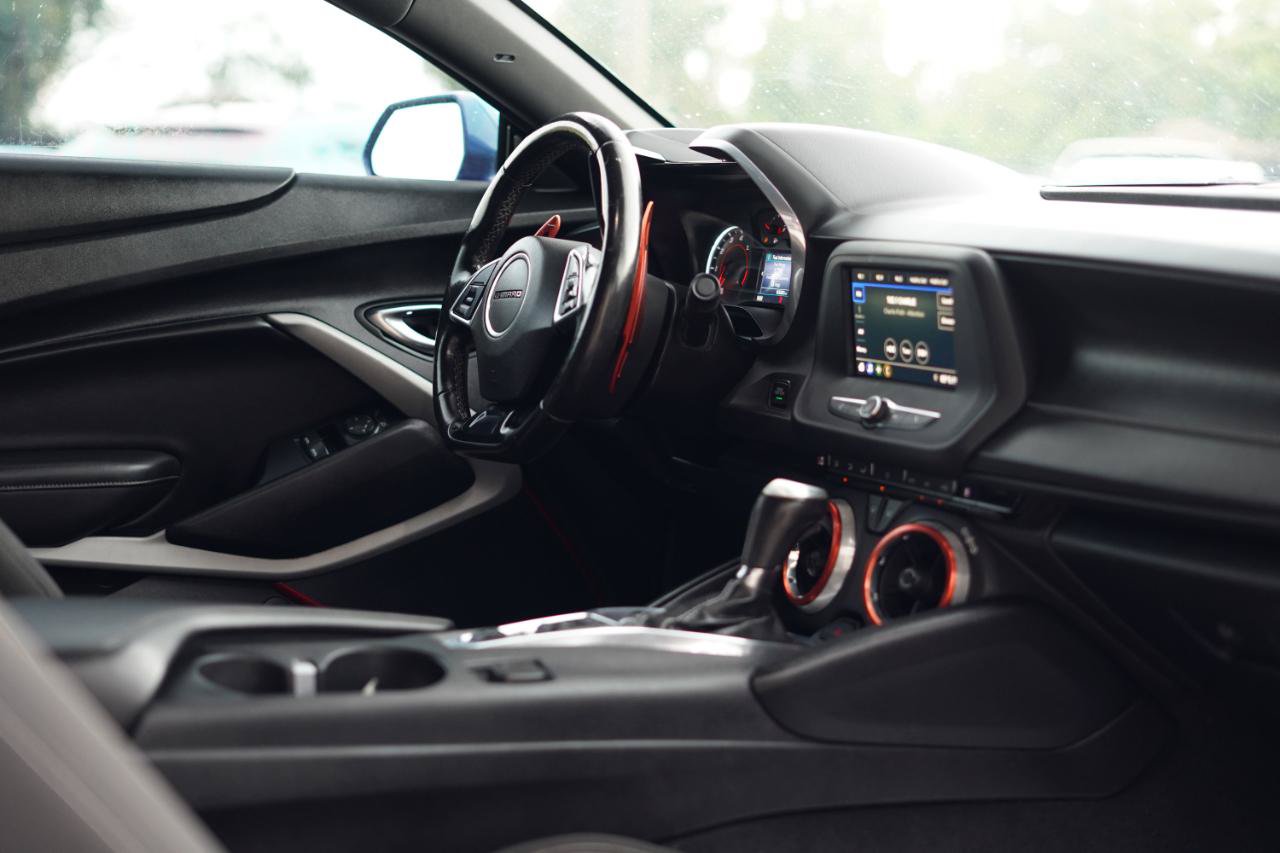 Used 2020 Chevrolet Camaro LT RWD image 11