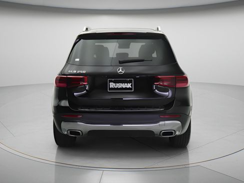 Certified 2026 Mercedes-Benz GLB 250 image 5