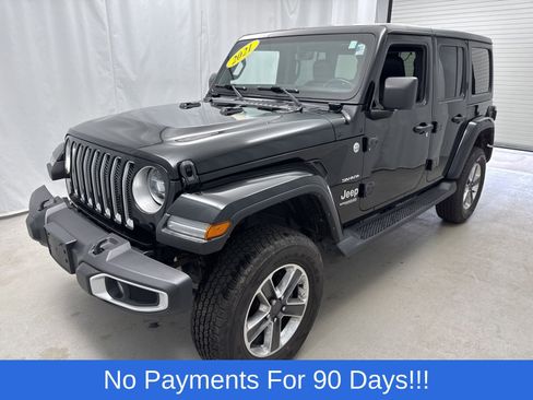 Used 2021 Jeep Wrangler Unlimited Sahara w/ Uconnect 4C Nav & Sound Group image 8