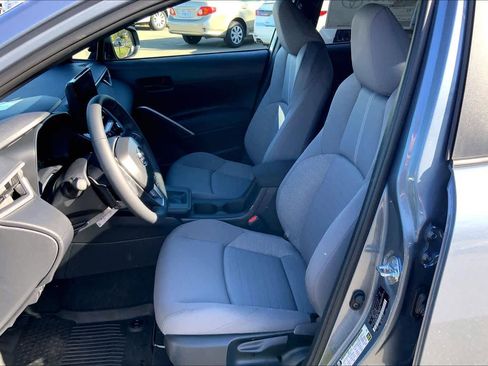 New 2026 Toyota Corolla Cross SE image 9