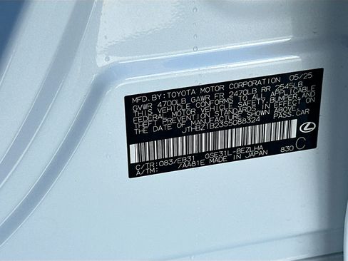 Used 2025 Lexus IS 350 F Sport RWD image 34