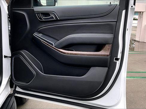 Used 2018 Chevrolet Tahoe LS image 28