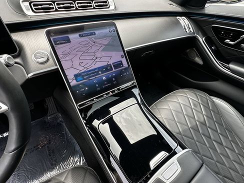 Certified 2025 Mercedes-Benz S 580 4MATIC Sedan image 31