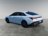 Used 2024 Hyundai Elantra SEL image 3