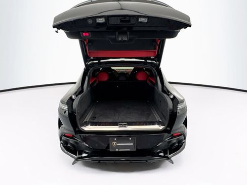 Used 2025 Aston Martin DBX 707 AWD/4WD image 29