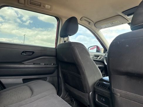 Certified 2023 Nissan Pathfinder SV w/ Lighting Package (N92) FWD image 28