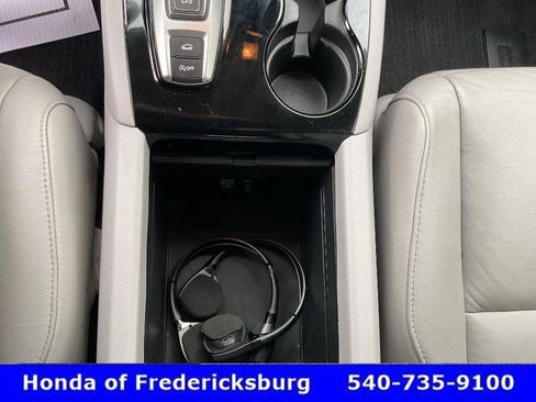 Used 2016 Honda Pilot Touring image 40