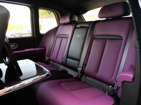New 2027 Rolls-Royce Cullinan Black Badge AWD/4WD image 8