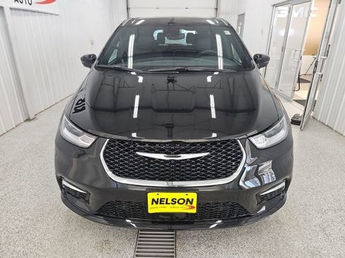 New 2026 Chrysler Pacifica Select image 5