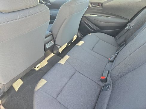 Used 2025 Toyota Corolla LE FWD image 11