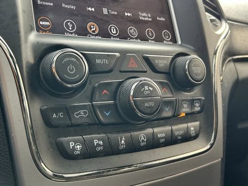 Used 2018 Jeep Grand Cherokee High Altitude image 42